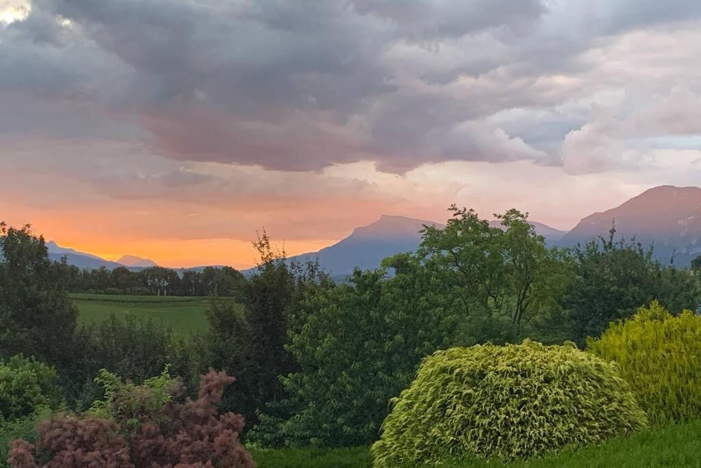 Au Calme Avec Vue Magnifique A Saint Maximin Daire Dış mekan fotoğraf